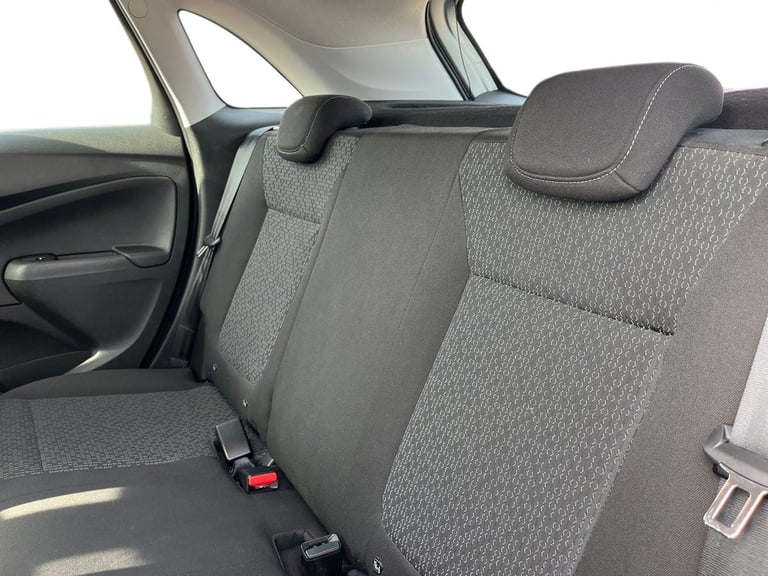  Vauxhall Crossland X 1.2 Se Nav Suv 5dr Petrol Manual Euro 6 83 Ps Petrol