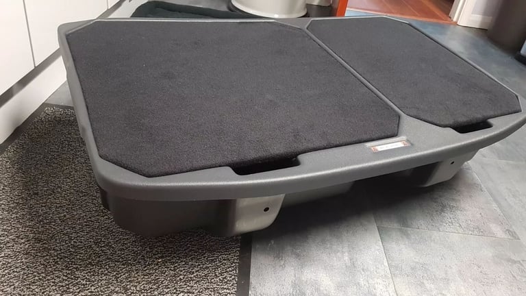 Genuine Nissan Leaf Boot Organiser With Divider. Models 2018 - 2024 Part Number T99C25SA1A.