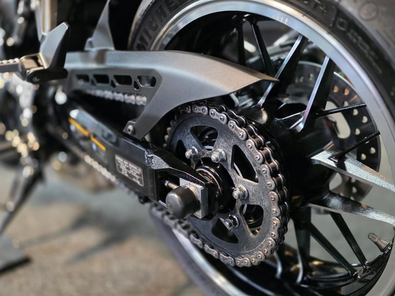 2018 KAWASAKI ZR Z900 RS 1 OWNER 4,900 MILE'S 