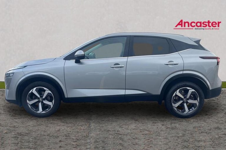 2021 Nissan Qashqai 1.3 DiG-T MH N-Connecta [Glass Roof] 5dr Manual Hatchback Petrol Manual