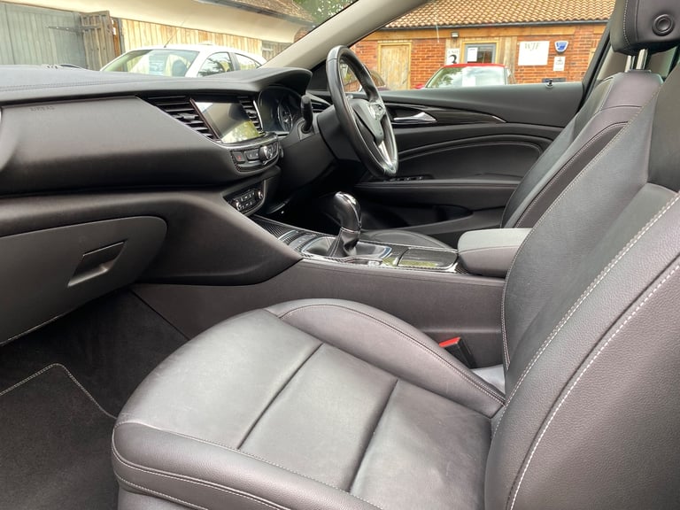 2018 Vauxhall Insignia 2.0 Turbo D BlueInjection Elite Nav Sports Tourer 5dr