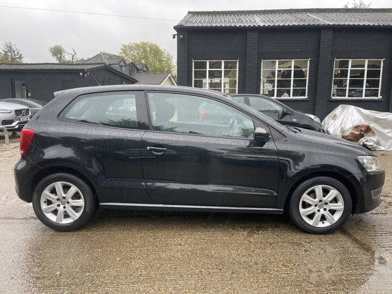 VOLKSWAGEN POLO 1.4 SE 2011