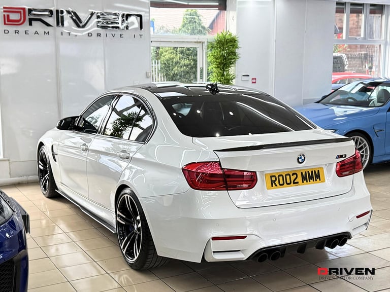 HUGE SPEC! BMW M3 3.0 BiTurbo DCT 4DR SALOON + CARBON + RED LTHR + FREE&nbsp;DELIVERY
