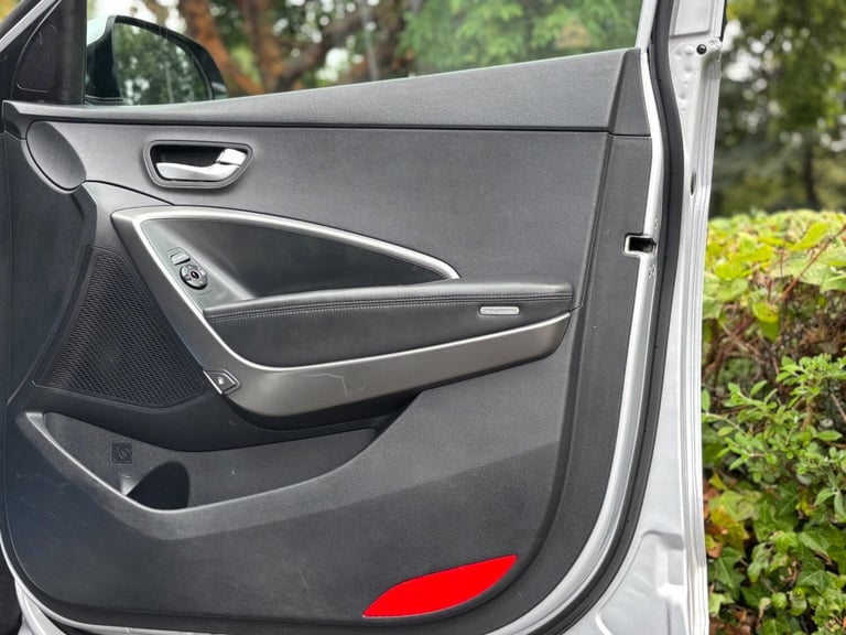 2015 Hyundai Santa Fe 2.2 CRDi Premium 4WD Euro 5 5dr (7 seat) ESTATE Diesel Manual