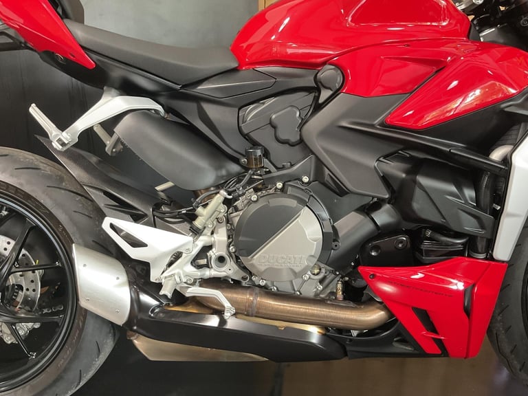 Ducati Streetfighter V2 2024 and 2500 Miles! Superb! One Owner! FREE UK DELIVERY