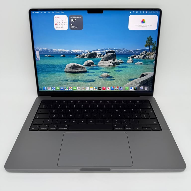 Apple Macbook M2 Pro 16GB 512SSD 26 CYCLES 