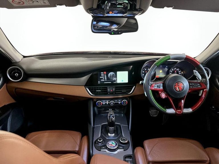 2017 Alfa Romeo Giulia 2.0 TB 280 Veloce 4dr Auto SALOON PETROL Automatic