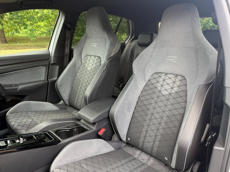 2023 Volkswagen Golf 2.0 TDI R-Line Hatchback 5dr Diesel DSG Euro 6 (s/s) (150 ps) Hatchback Dies...
