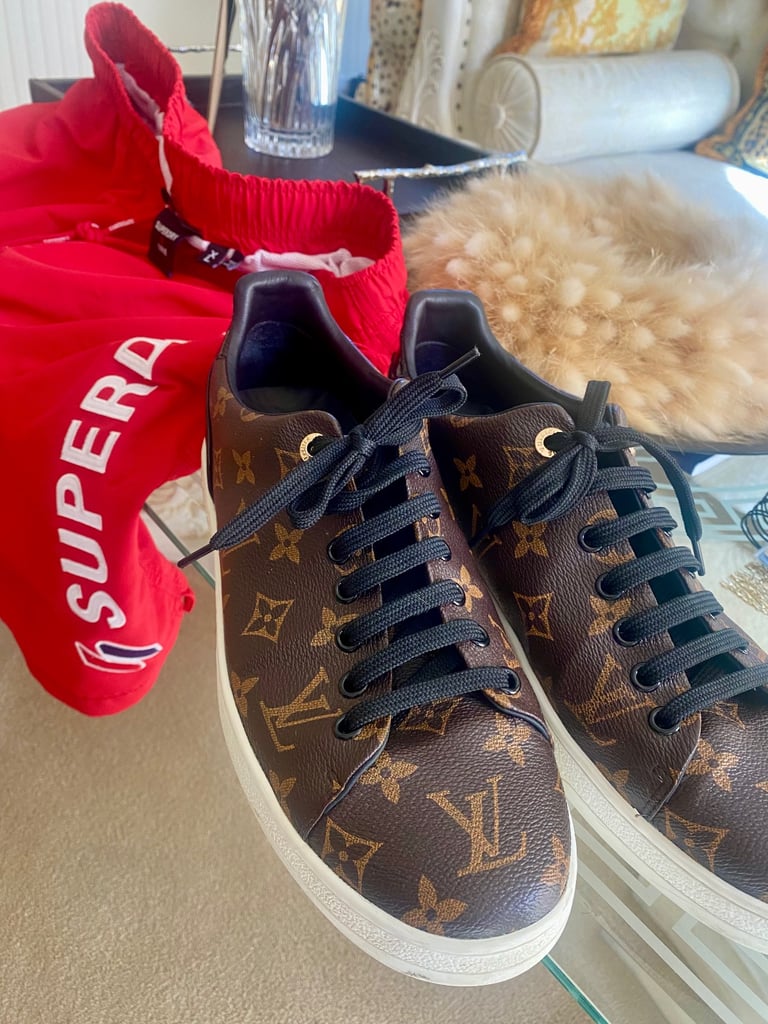 Wholesale Job Lot Bulk Bundle For Resale Designer Clothes Household Items