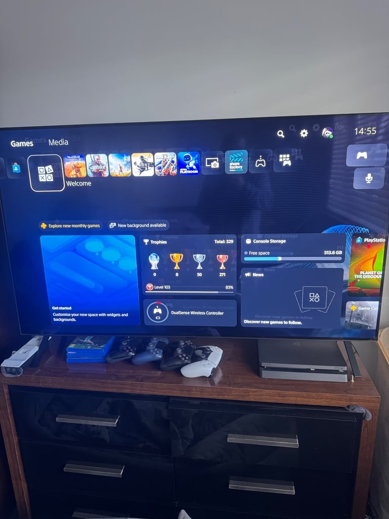 Ps5 digital edition 1TB with 2 controllers and charging dock