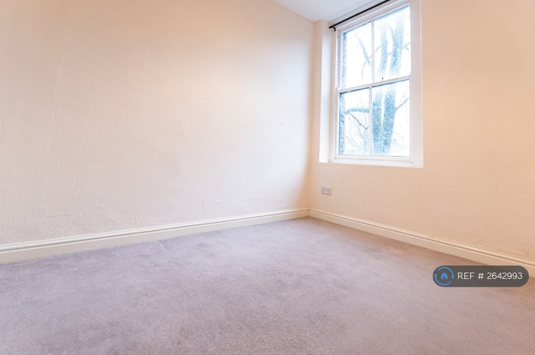 2 bedroom flat in Bath Road, Buxton, SK17 (2 bed) (#2642993)