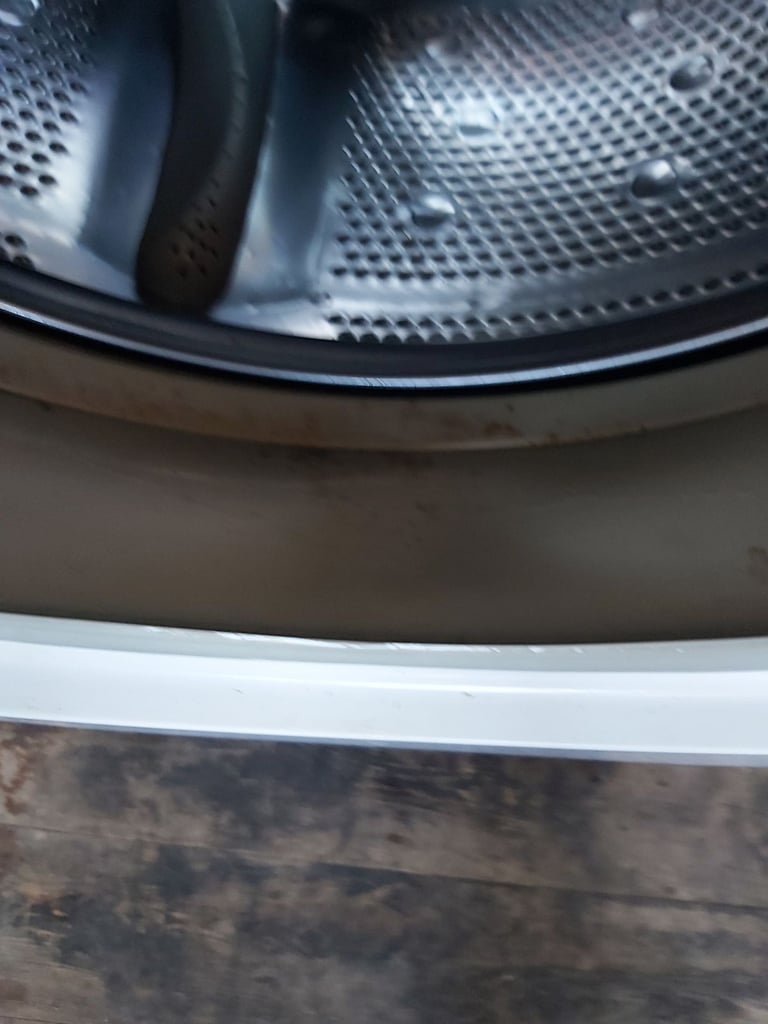 Hoover 8+5 kg washer dryer free delivery and connect it 