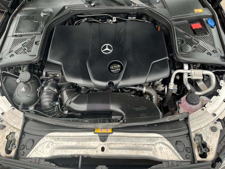 2015 Mercedes-Benz C-Class BLUETEC SPORT Saloon Diesel Manual