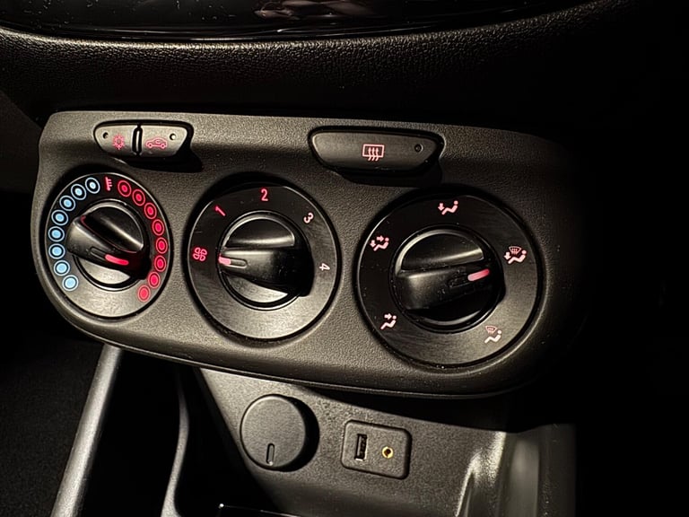 2015 Vauxhall Corsa 1.4 ecoFLEX Excite 3dr [AC] HATCHBACK PETROL Manual