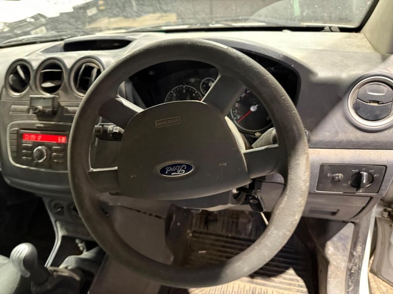FORD TRANSIT CONNECT 1.8 TDCi T220 Crew Van L1 H1 4dr DPF 2013