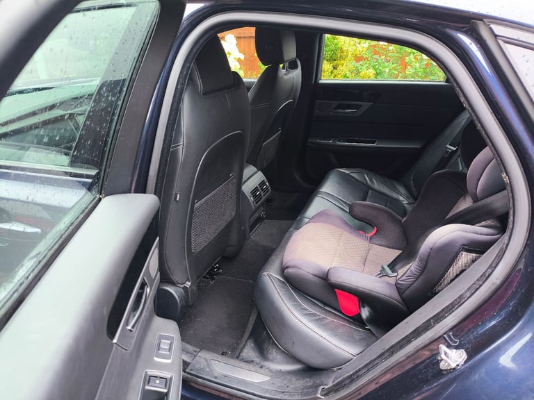 Jaguar, XF R-Sport, Saloon, 2015 (65), Manual, 1999 (cc, 163 bhp), diesel, 4 doors, 55K mileage