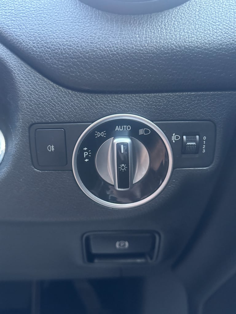 2015 Mercedes-Benz GLA GLA 200 CDI AMG Line 5dr ESTATE Diesel Manual