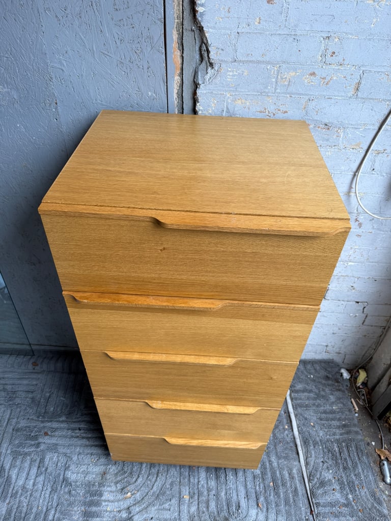 FREE DELIVERY HABITAT SOLID OAK TALLBOY CHEST OF 5 DRAWERS GOOD CONDITION