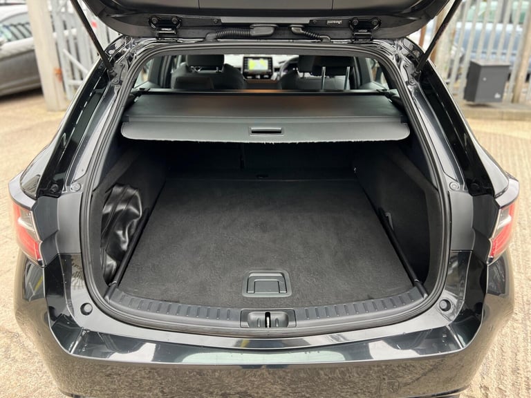 2019 Toyota Corolla 1.8 VVT-h Icon Tech Touring Sports CVT Euro 6 (s/s) 5dr ESTATE Petrol/Electri...