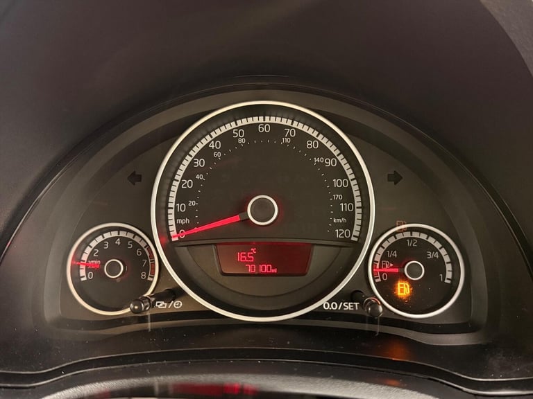 2014 Volkswagen 1.0 High UP! Petrol/Manual/5DR