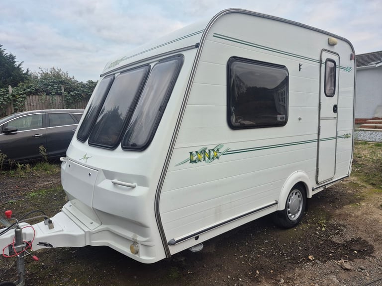 Compass lynx 340/2 touring caravan year 2000 2 berth lightweight