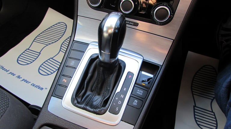 2013 Volkswagen Passat 2.0 TDI Bluemotion Tech SE 4dr DSG SALOON Diesel Automatic