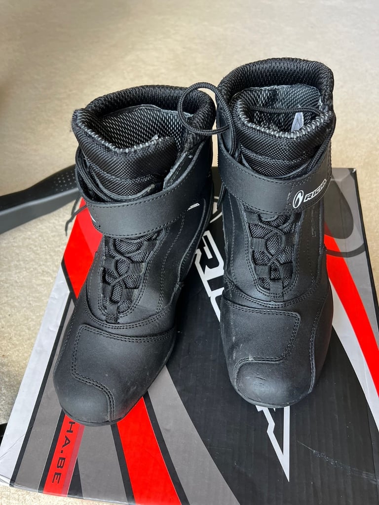 Ladies motorcycle low boots UK6