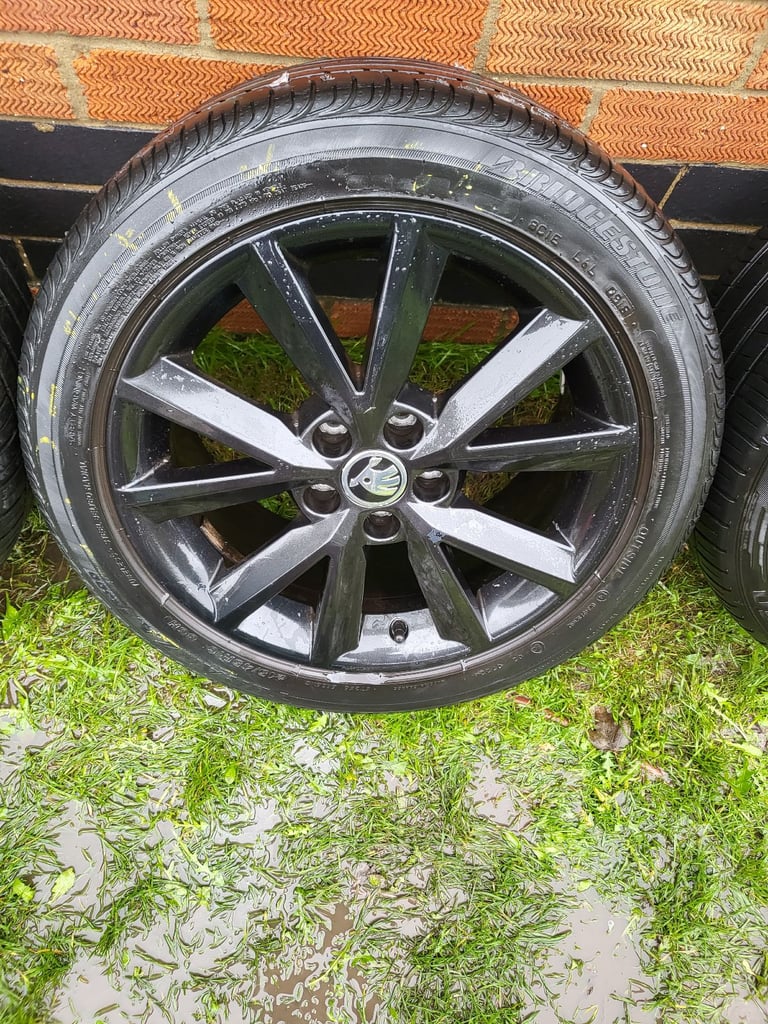 16 inch 5x100 Skoda Fabia Alloy wheels 