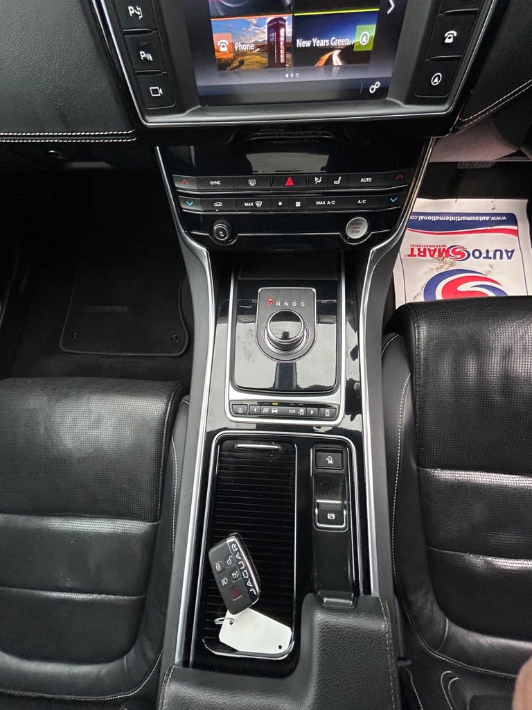 2017 Jaguar XE 2.0d R-Sport Auto AWD Euro 6 (s/s) 4dr Diesel