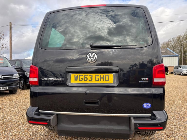 VOLKSWAGEN CARAVELLE DRIVE FROM WHEELCHAIR ACCESSIBLE VEHICLE 2.0 TDI