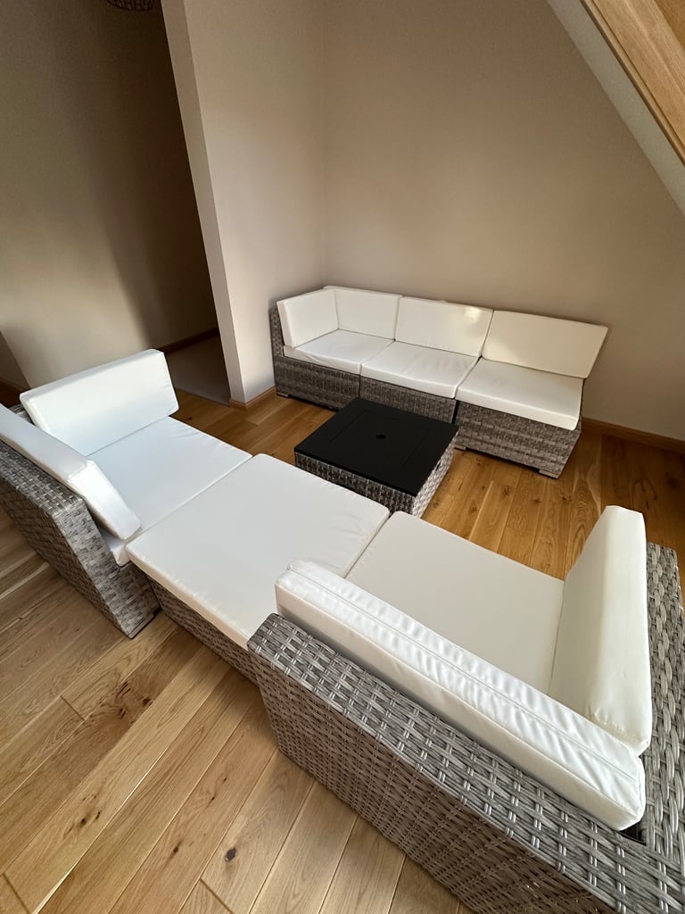 image for 6 Seater Rattan Garden Furniture Set with Fire Pit Table – Brand New, Never Used 