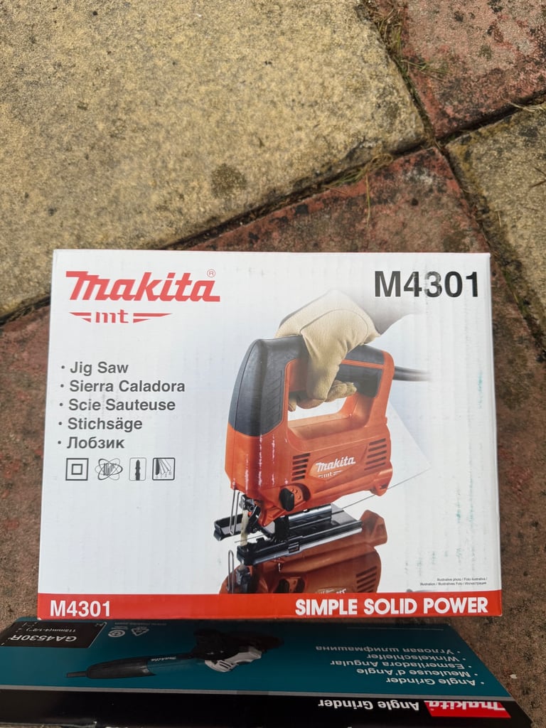 Makita power tools Jigsaw and angle grrinder 