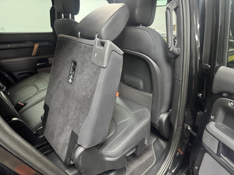 2023 Land Rover Defender 130 3.0 D300 MHEV X Auto 4WD Euro 6 (s/s) 5dr ESTATE Diesel Automatic