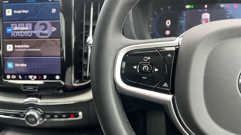 2025 Volvo XC60 2.0 T8 [455] PHEV Ultra Dark 5dr AWD Geartronic ESTATE PETROL/ELECTRIC Automatic