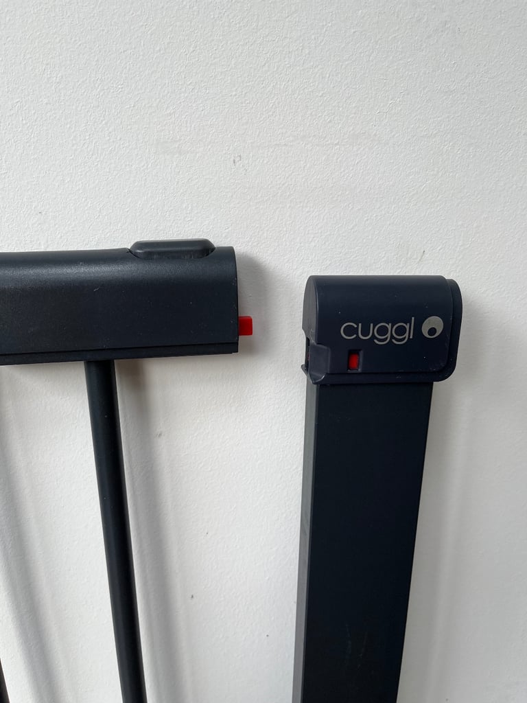 Cuggl pressure fit safety gate - grey