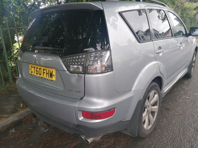 Mitsubishi, OUTLANDER, Estate, 2010, Manual, 2268 (cc), 5 doors