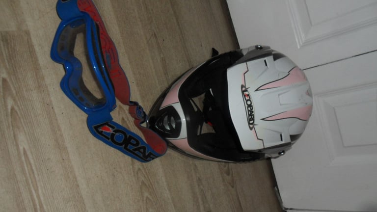 LEOPARD HELMET & GOGGLES