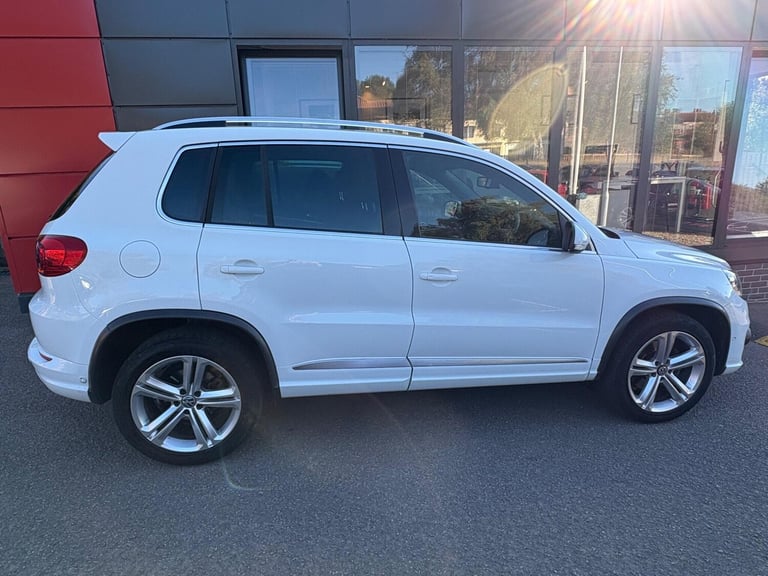 2016 Volkswagen Tiguan 2.0 TDI BlueMotion Tech R-Line Edition DSG 4WD Euro 6 (s/s) 5dr ESTATE Die...