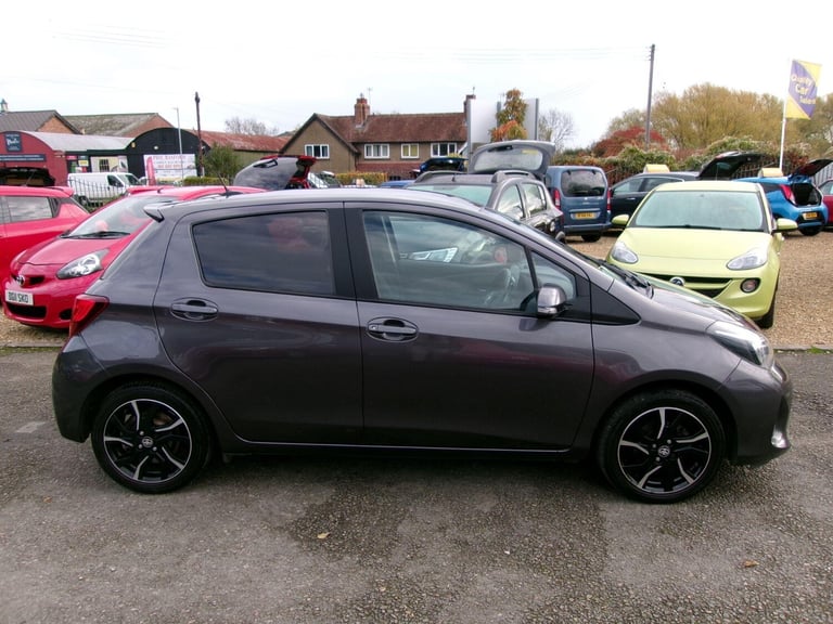 2015 Toyota Yaris 1.33 VVT-i Sport 5dr HATCHBACK PETROL Manual
