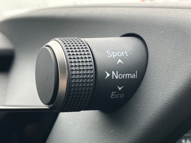2023 Lexus UX 250h 2.0 F-Sport Design 5dr CVT Hatchback PETROL/ELECTRIC Automatic