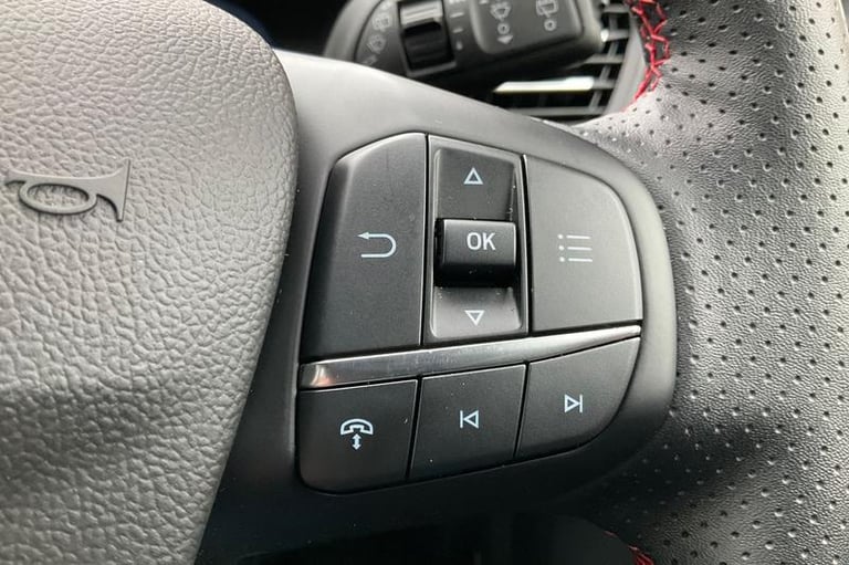 2025 Ford Kuga 2.5 PHEV ST-Line 5dr CVT**FRONT &amp; REAR CAMERA - WIRELESS PHONE CHARGER - PO Es...
