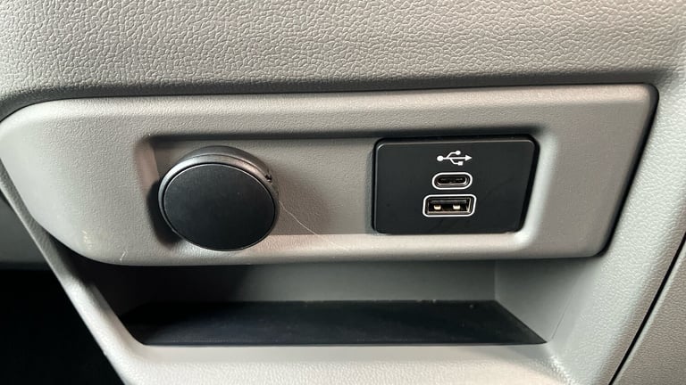 2025 Ford Transit Custom 320 L2 Diesel Fwd 2.0 EcoBlue 136ps H1 Double Cab Van Limited Auto Crew ...