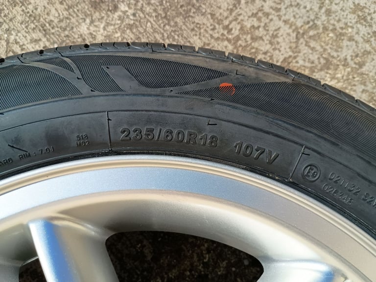 235 60 18" 107V NEW JEEP SUV TYRE + ALLOY WHEEL VOLVO XC60 XC90 AUDI Q5