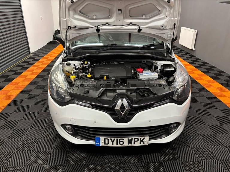 2016 Renault Clio 1.2 16V Play 5dr HATCHBACK Petrol Manual