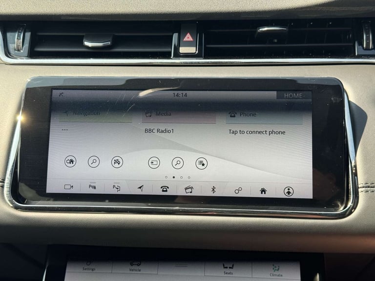 2019 Land Rover Range Rover Evoque 2.0 Range Rover Evoque R-Dynamic HSE D Automatic 4WD 5dr - NAT...