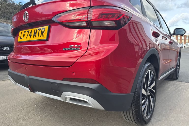 2025 MG MG ZS 106600 Hatchback Hybrid Automatic