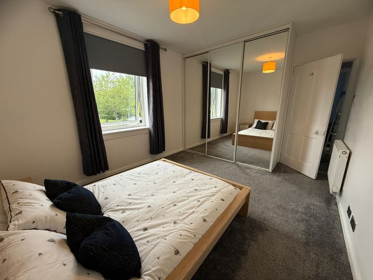 Bright Double Bedroom for Rent – Stenhouse Drive, Edinburgh (Female)