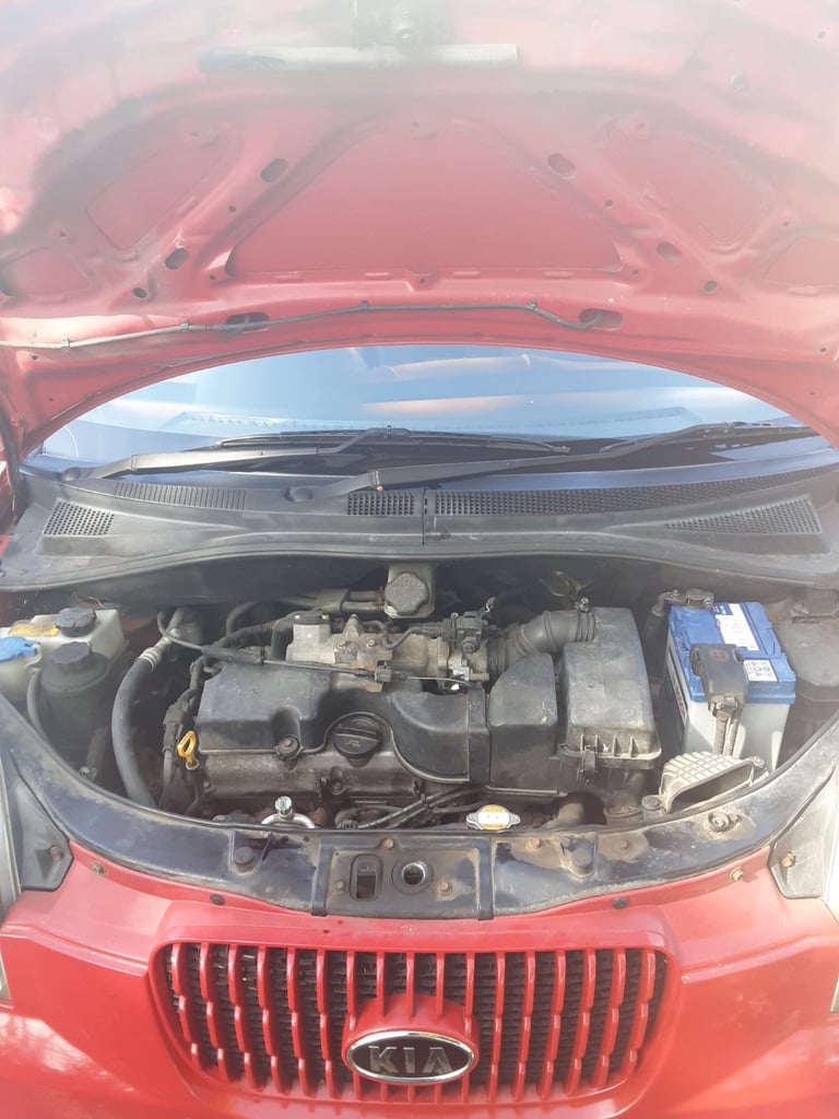 Kia Picanto LX with 2 keys, long mot, extensive service history,A/C,free to use in clean air zones! 