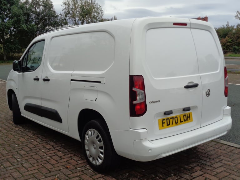 2020 Vauxhall Combo 2300 1.5 Turbo D 100ps H1 L2 Sportive Van LONG WHEEL BASE PANEL VAN Diesel Ma...