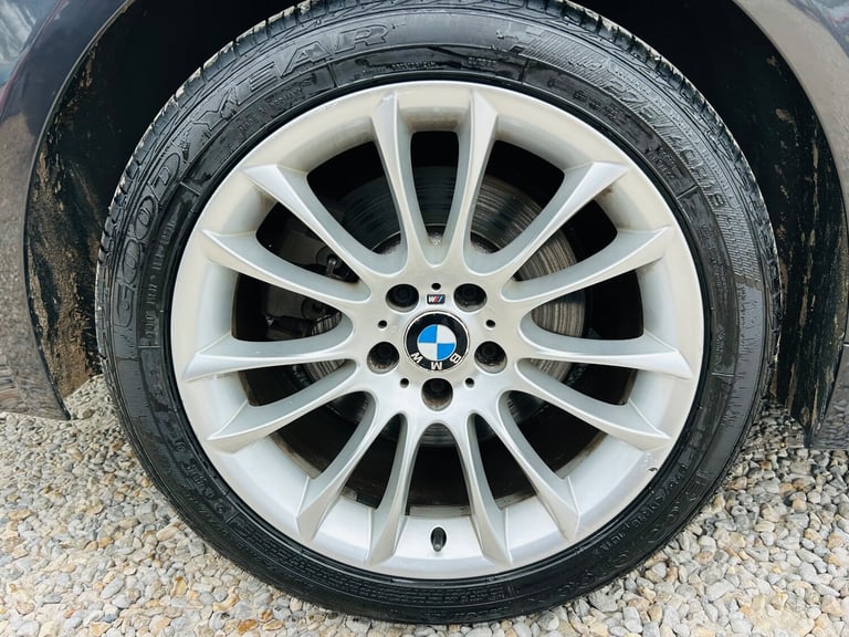 2014 BMW 7 Series 3.0 740d M Sport Saloon 4dr Diesel Auto Euro 5 (s/s) (313 ps)